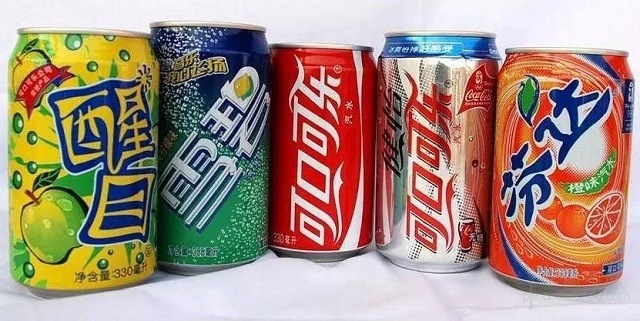 北京市中小學(xué)禁售碳酸飲料，你知道它的危害有多大嗎？